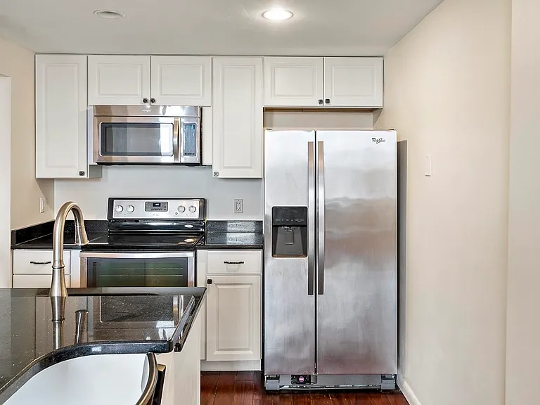 492 Beacon St #32 — Photo 6