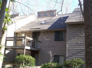 68 Villa Ridge Dr, Hartfield, VA 23071