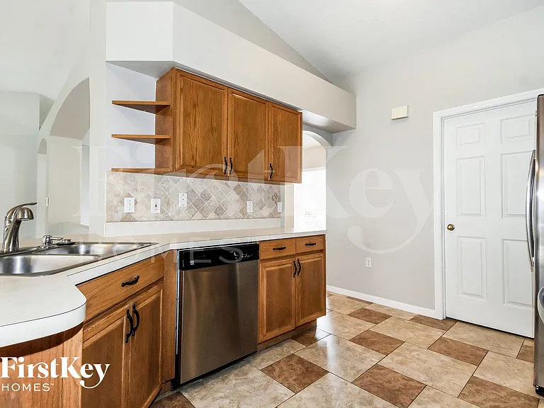 10709 Deepbrook Dr — Photo 9