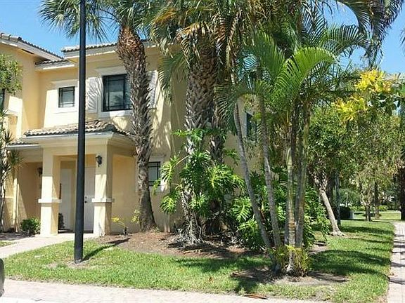 2nd image of 2805 Veronia Dr APT 104