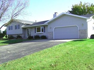 410 E Park St, Bonduel, WI 54107