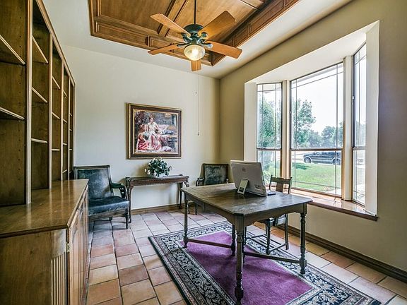 4th image of 1817 Woodland Blvd