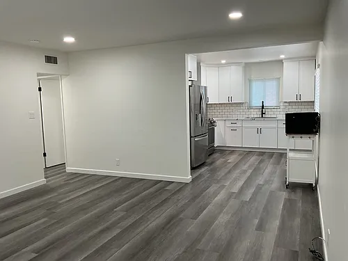 4940 Lennox Blvd #A Photo 1 4940 Lennox Blvd #A Photo 1