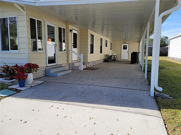 2nd image of 6221 Knotty Pine Dr SE