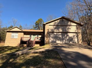 1089 Lake Ridge Dr, Russellville, AR 72802