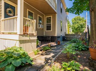 18 Lewis St APT 4, Portland, ME 04102