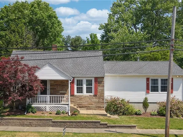 2277 Greensburg Rd, North Canton, OH 44720