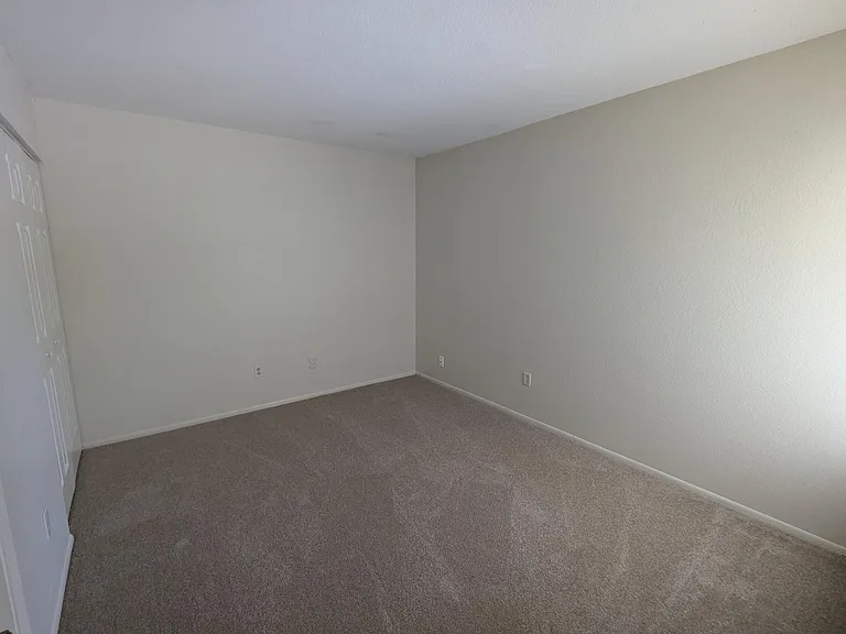 1455 SE Colchester Cir — Photo 13