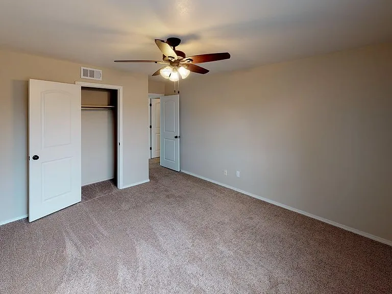 Metroplex Apartments — Photo 70