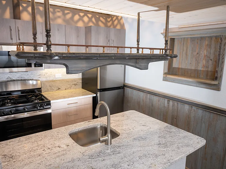 120 N Oak Park Ave #318 — Photo 2