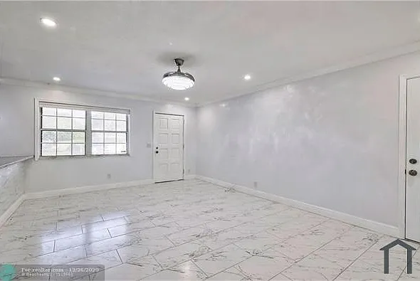 4 bed, 2200 sqft, $3,000 — Photo 3