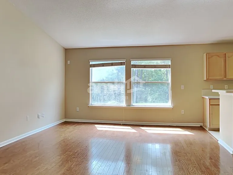 2140 Creekmont Dr — Photo 6