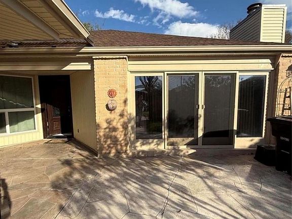 2nd image of 4027 Summit Valley Dr