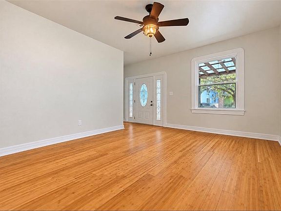 4th image of 5225 Conti St