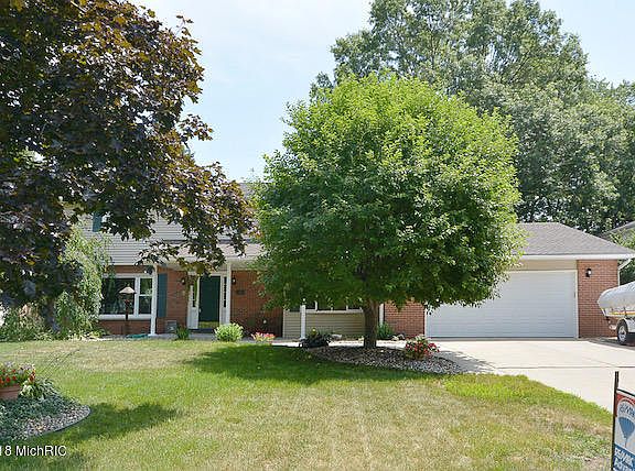2nd image of 6441 Trotwood St
