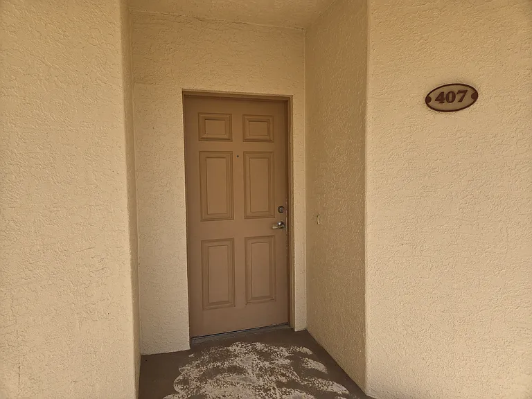 806 Mystic Dr #407 — Photo 5