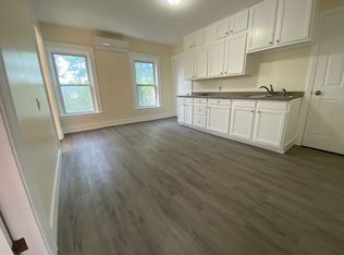 24 Main St, Grafton, MA 01519