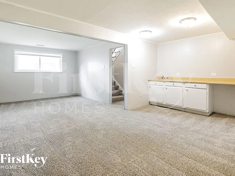 222 Pacific Dr — Photo 13