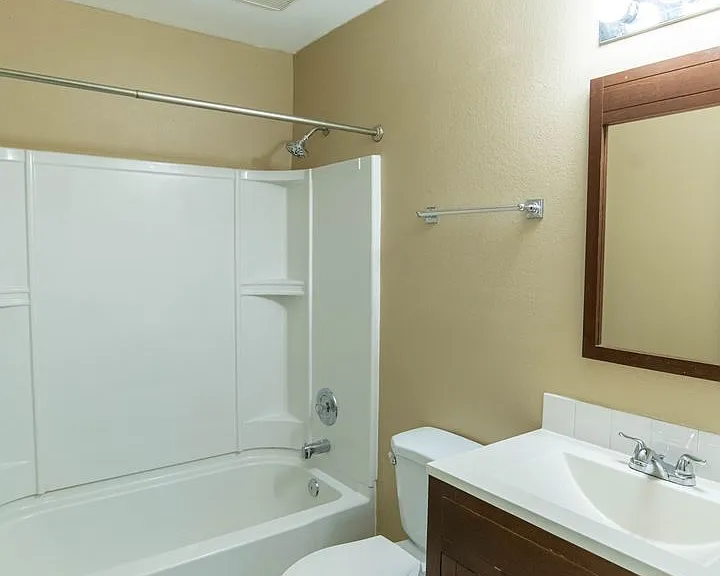 2186 Timberwood Cir N — Photo 12