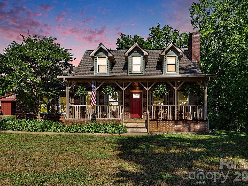 1st image of 2040 Burke Rd