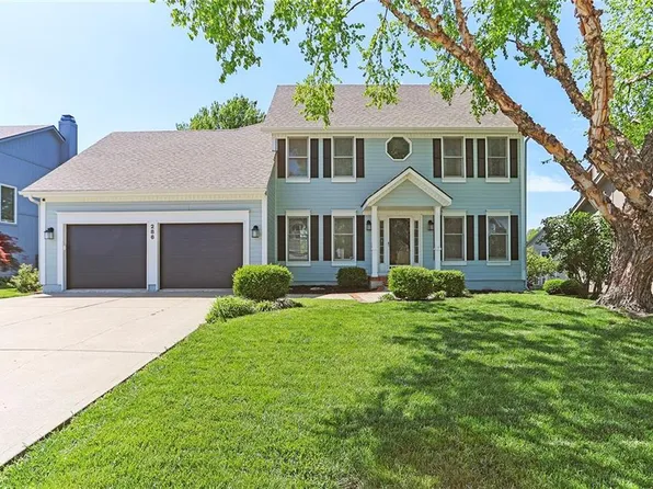 286 SE Sumpter Ct, Lees Summit, MO 64063