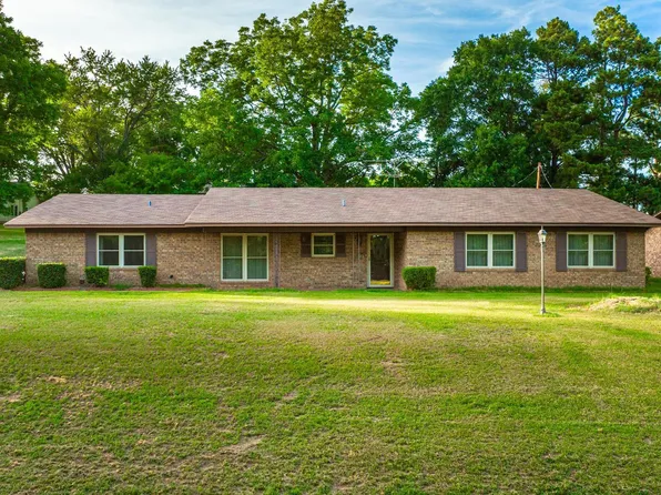 204 E Kaufman St, Gilmer, TX 75644