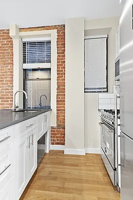 Rented by Cooper & Cooper Real Estate | media 12