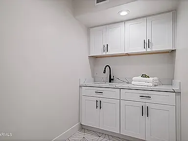 8725 E Malcomb Dr — Photo 25