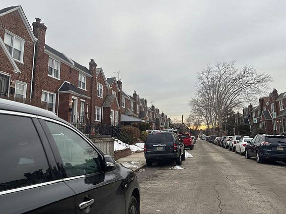 5th image of 7387 Rugby St