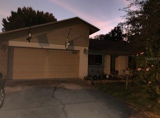 1932 Old Sawmill Rd, Brandon, FL 33510