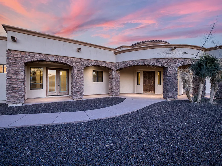 Entry way