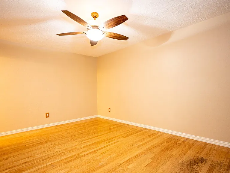 22811 Elkana Deane Ln — Photo 13