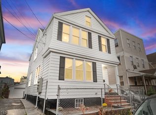 366 Badger Ave, Newark City, NJ 07112