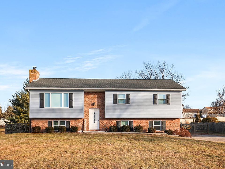 1st image of 124 Wheatland Dr