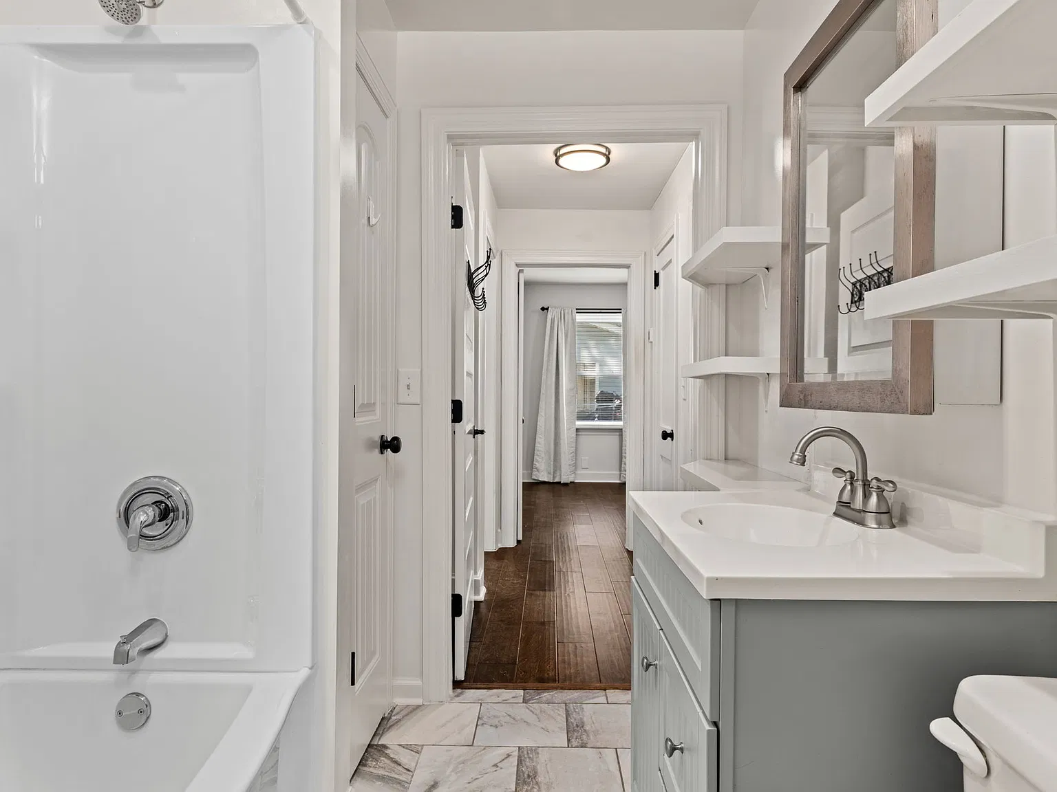 3 bed, 1376 sqft, $1,500 — Photo 4