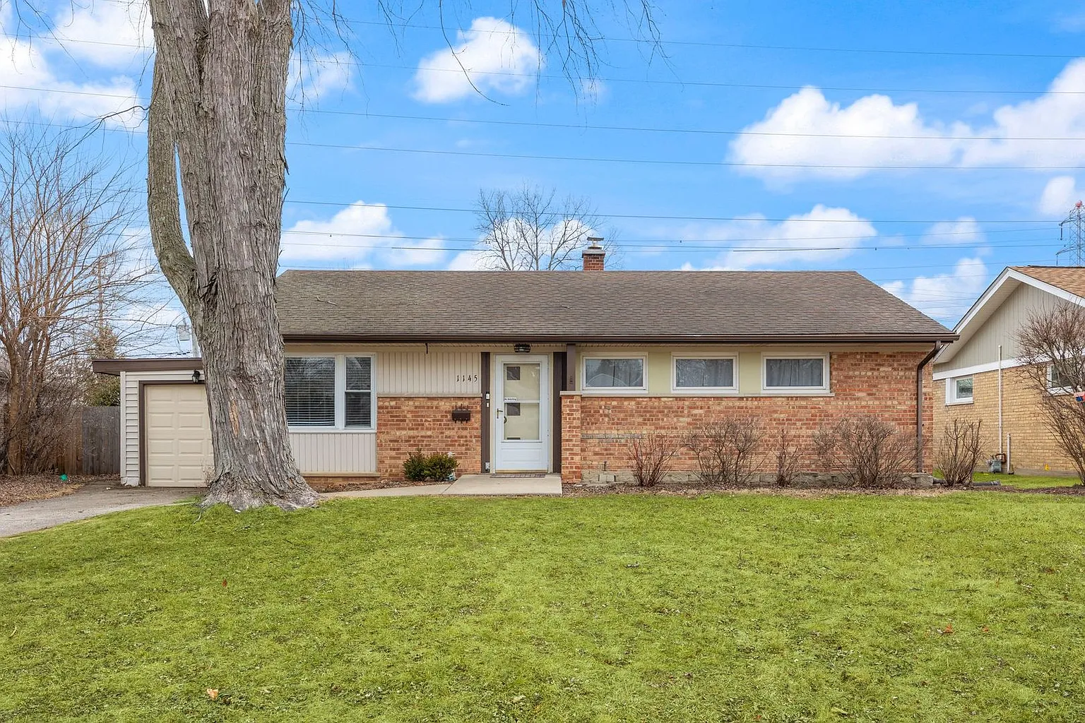 1145 Dell Rd photo 1