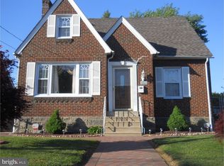 1235 Saint Vincent St, Philadelphia, PA 19111
