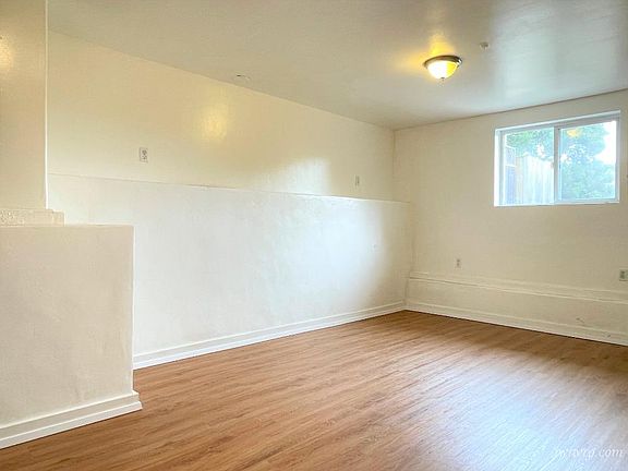 5th image of 859 Oak St #A