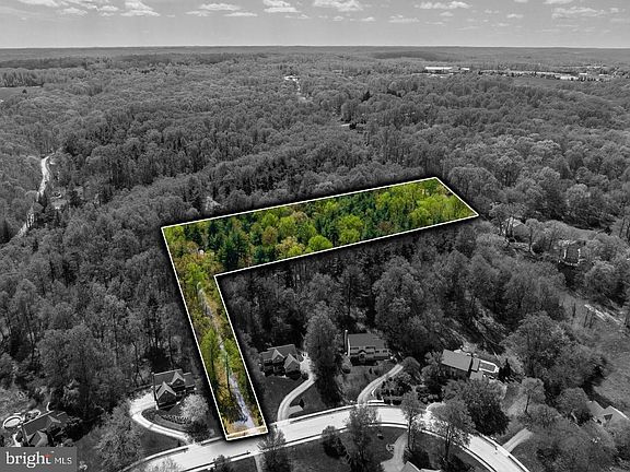 4th image of 4011 Katie Ln