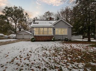 809 Kenneth St SW, Wyoming, MI 49509