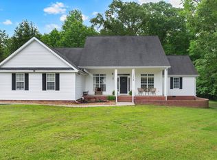 71 Larkspur Ct, Tullahoma, TN 37388
