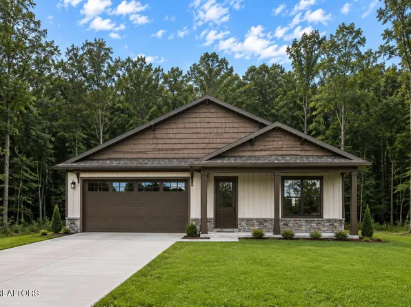 617 Skyline Dr, Clinton, TN 37716