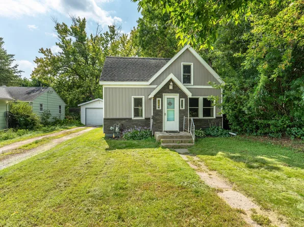 314 E Cecil Ave, Fergus Falls, MN 56537