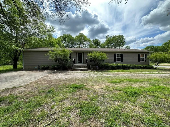904 10th Ave NE, Ardmore, OK 73401