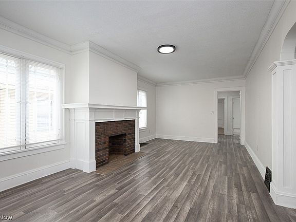 4th image of 13812 Southview Ave