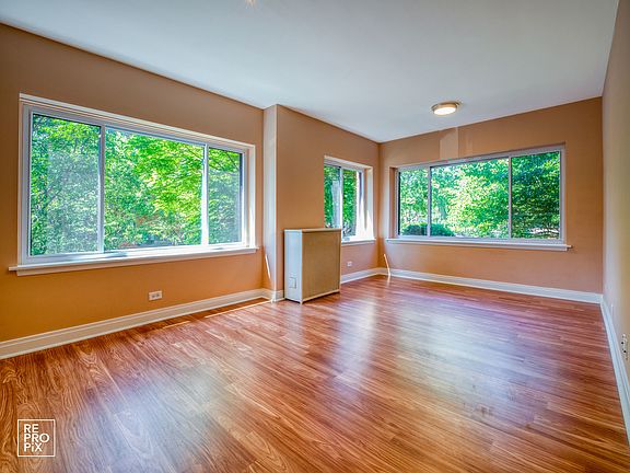 4th image of 922 W Sunnyside Ave APT 1A
