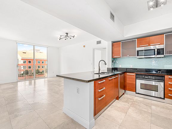 3rd image of 2030 S Douglas Road #807