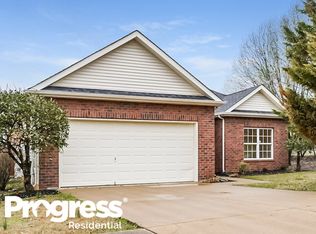 100 Coldwater Dr, Hendersonville, TN 37075