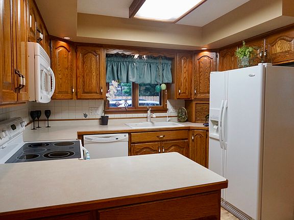 Main - Kitchen

