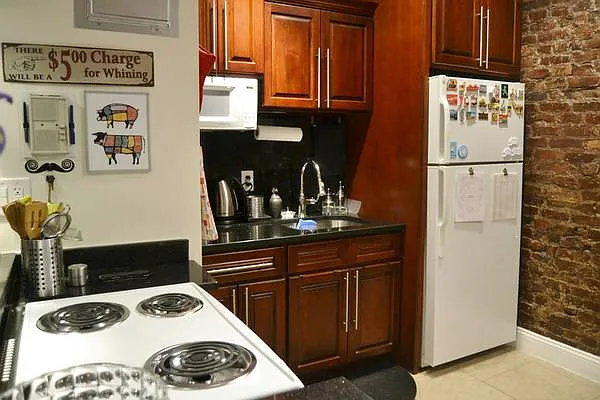 Rented by Azure Realty NY LLC | media 15